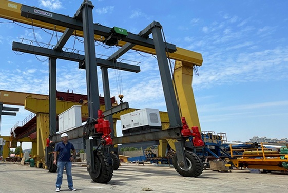 Two units 10tons Rubber Tire Gantry Cranes were tested in factory