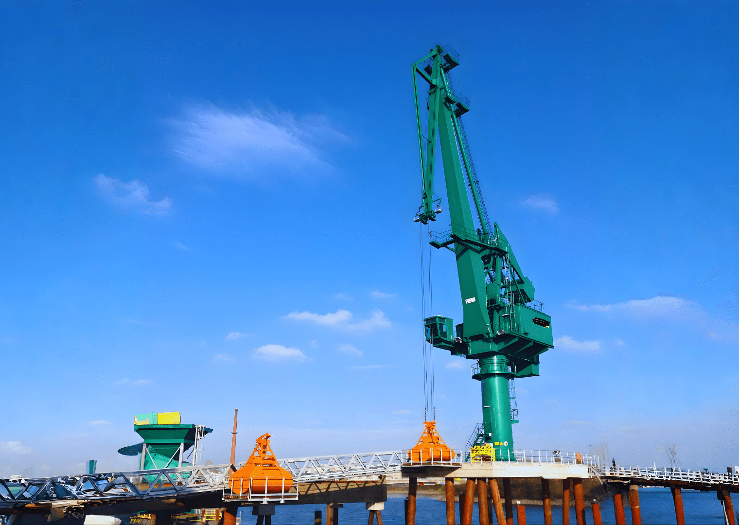 Fixed Floating Dock Crane