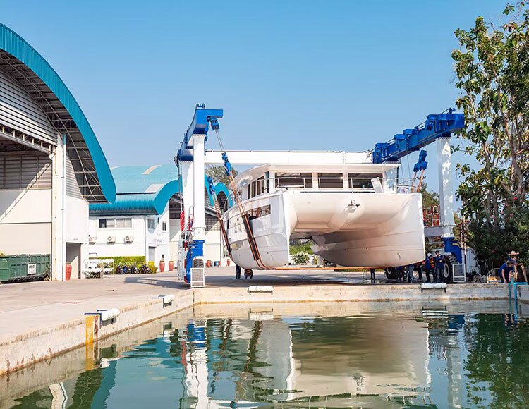 Marine Travel Lift