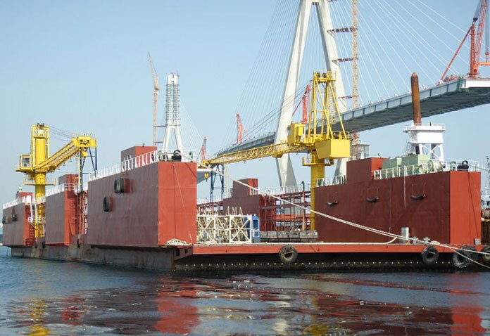 Fixed Floating Dock Crane